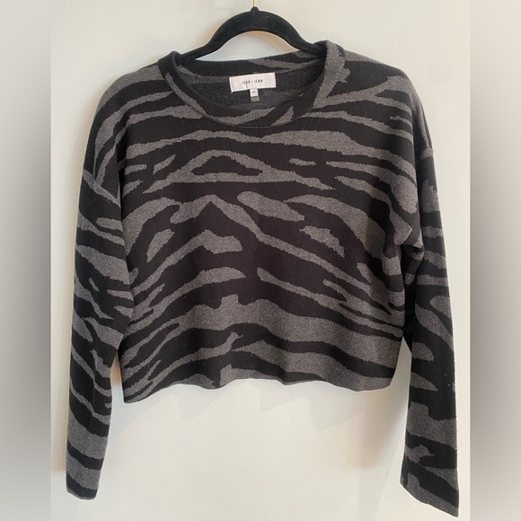 John+Jenn Animal Print Cropped Sweater.  Size S/P. - Picture 1 of 4